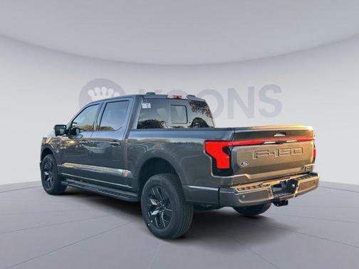 2025 Ford F-150 Lightning LARIAT