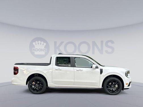 2025 Ford Maverick Lobo Standard