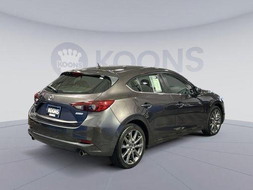 2018 Mazda Mazda3 Touring