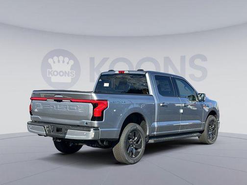 2025 Ford F-150 Lightning LARIAT