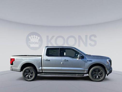 2025 Ford F-150 Lightning LARIAT