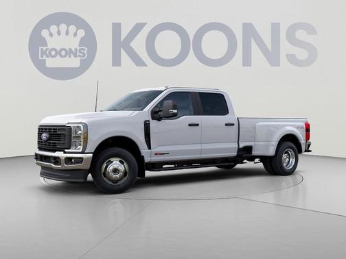 Oxford White 2027 Ford F-350 XL