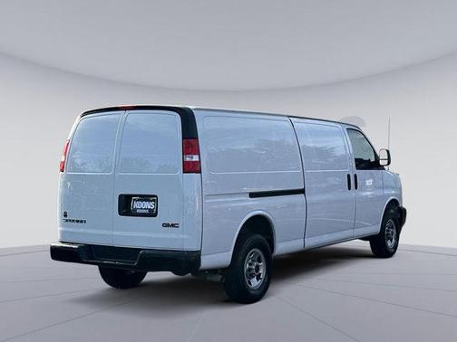 2023 GMC Savana 2500 Work Van