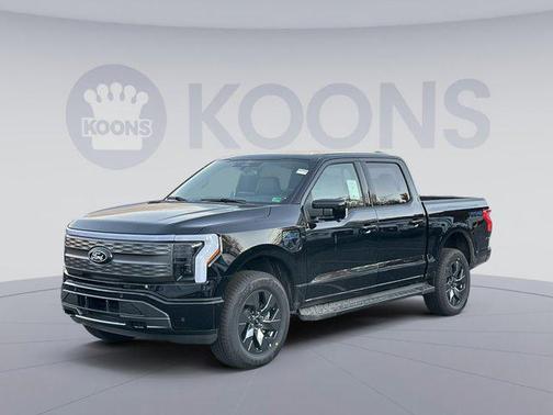 2025 Ford F-150 Lightning LARIAT