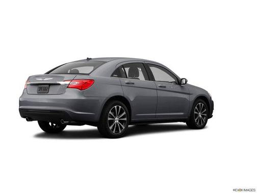 2013 Chrysler 200 LX