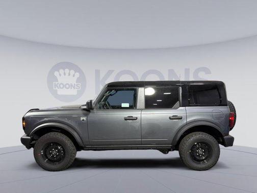 Carbonized Gray Metallic 2026 Ford Bronco Big Bend