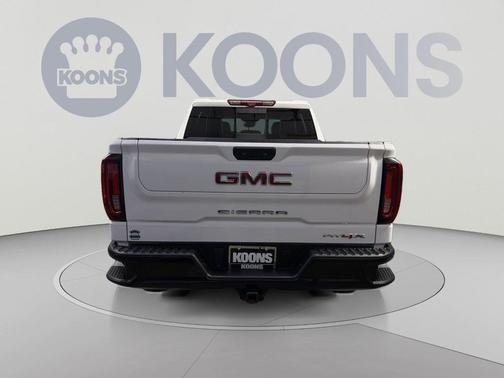 Summit White 2024 GMC Sierra 1500 AT4X