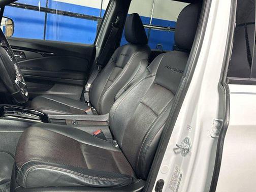 2022 Honda Pilot AWD Black Edition