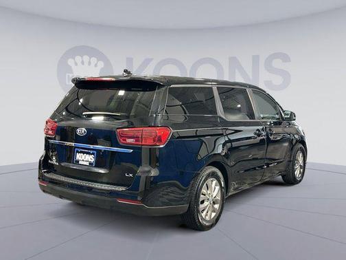 2021 Kia Sedona LX