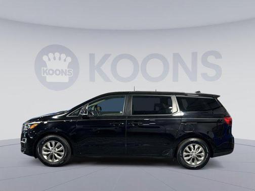 2021 Kia Sedona LX