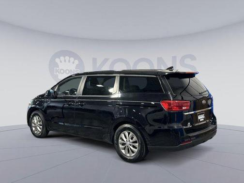2021 Kia Sedona LX