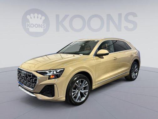 Sakhir Gold Metallic 2025 Audi Q8 55 Premium Plus