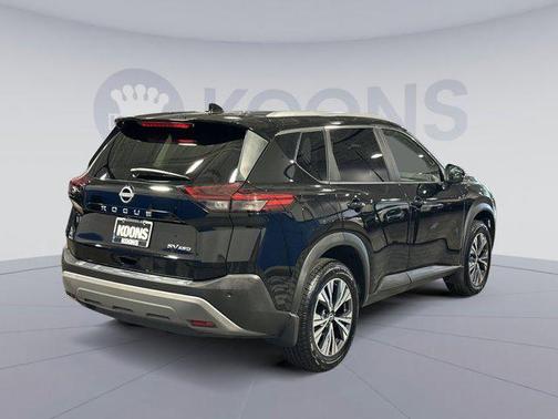 2022 Nissan Rogue SV