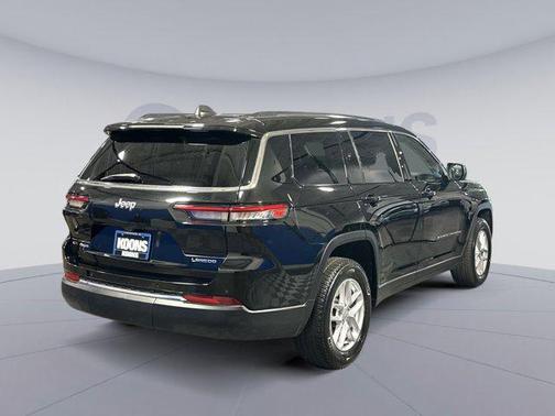 2022 Jeep Grand Cherokee L Laredo