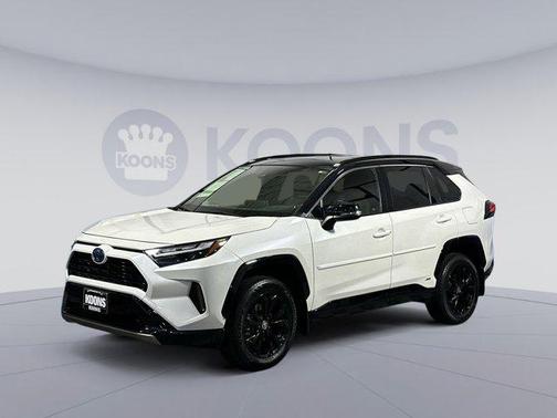 2022 Toyota RAV4 Hybrid SE
