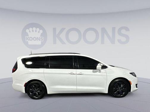 2020 Chrysler Pacifica Hybrid Limited