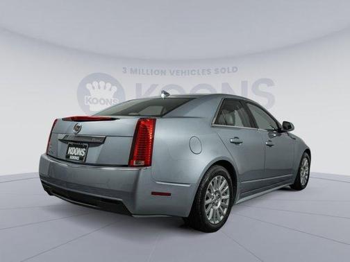 Photo 4 of 37 of 2013 Cadillac CTS Luxury