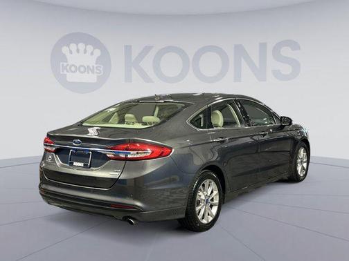 2017 Ford Fusion SE