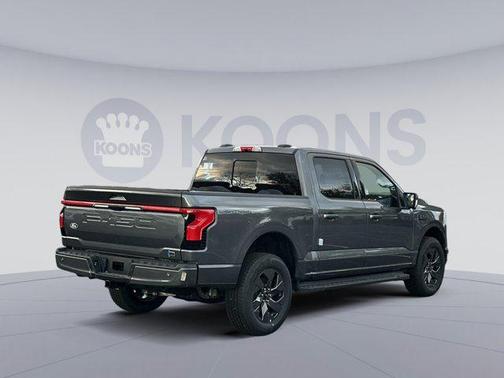 2025 Ford F-150 Lightning LARIAT