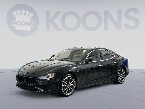 2022 Maserati Ghibli Modena Q4