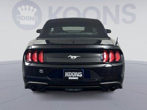 2022 Ford Mustang EcoBoost Premium