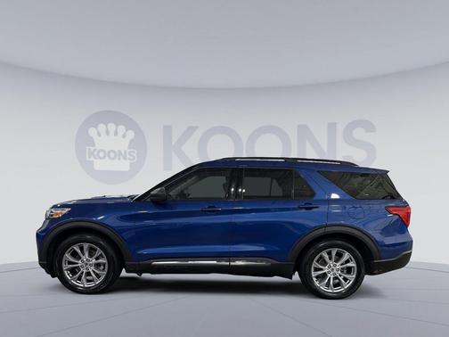 ATLAS BLUE METALLIC 2020 Ford Explorer XLT