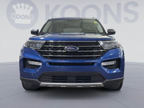 ATLAS BLUE METALLIC 2020 Ford Explorer XLT