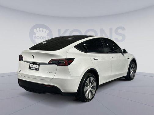 2023 Tesla Model Y Long Range Dual Motor All-Wheel Drive