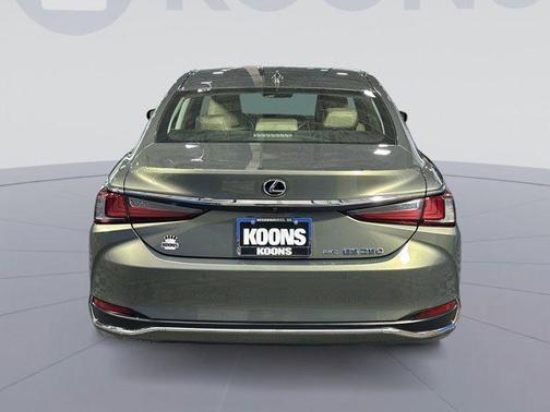 2021 Lexus ES 250 Base