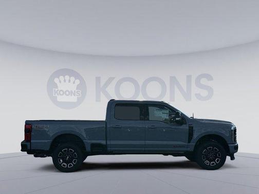 2025 Ford F-250 Platinum
