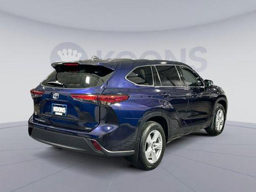 2022 Toyota Highlander L