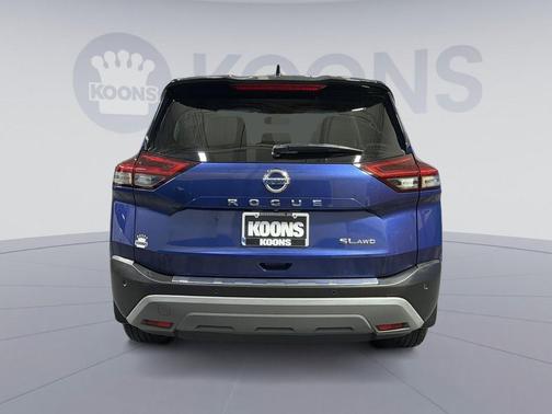 Caspian Blue Metallic/Super Black 2021 Nissan Rogue SL