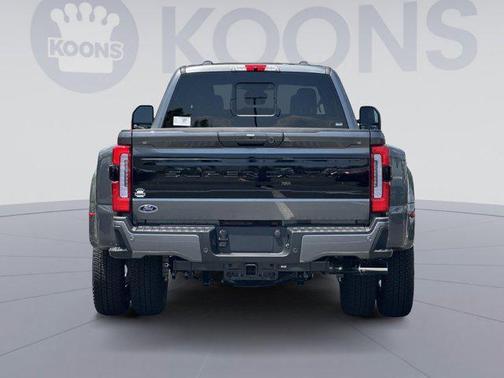 2025 Ford F-350 Platinum