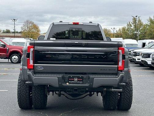 2025 Ford F-350 Platinum