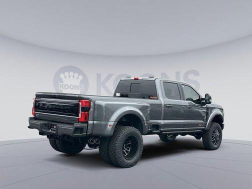 2025 Ford F-350 Platinum
