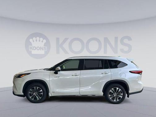 2021 Toyota Highlander Hybrid XLE