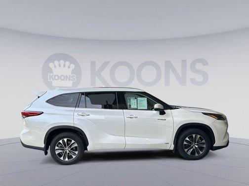 2021 Toyota Highlander Hybrid XLE