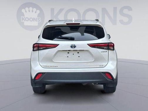 2021 Toyota Highlander Hybrid XLE