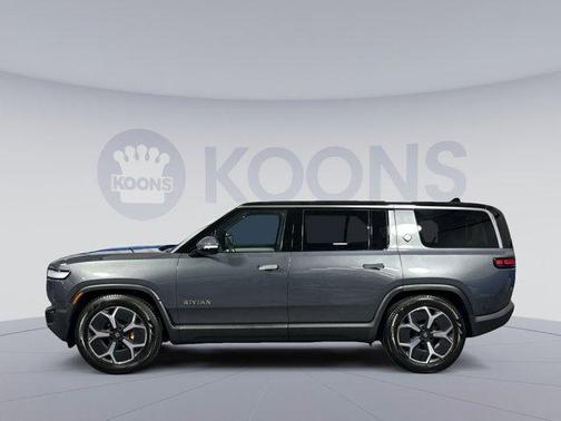2023 Rivian R1S Adventure