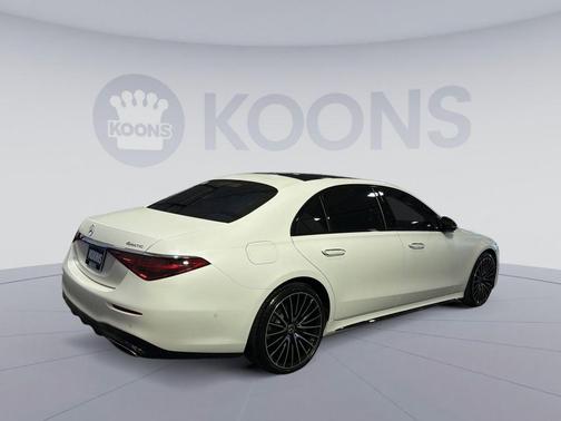 MANUFAKTUR Cashmere White Magno 2023 Mercedes-Benz S-Class 4MATIC