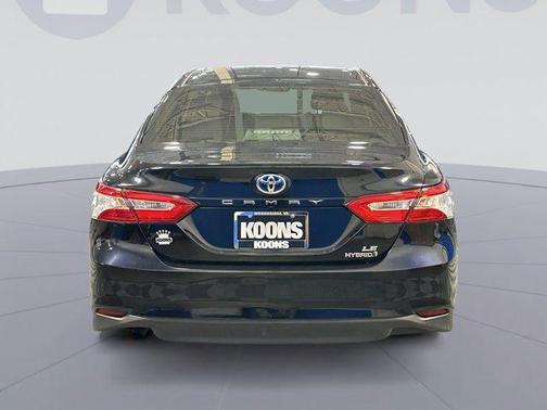 2018 Toyota Camry Hybrid LE