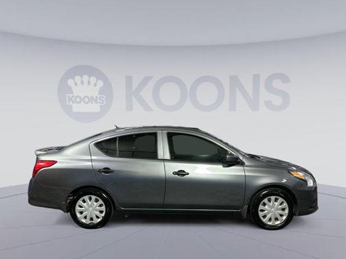 2017 Nissan Versa 1.6 S+