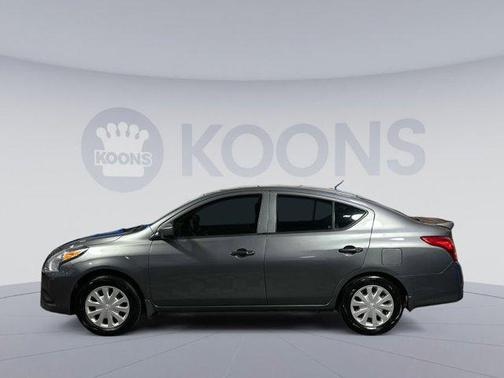 2017 Nissan Versa 1.6 S+