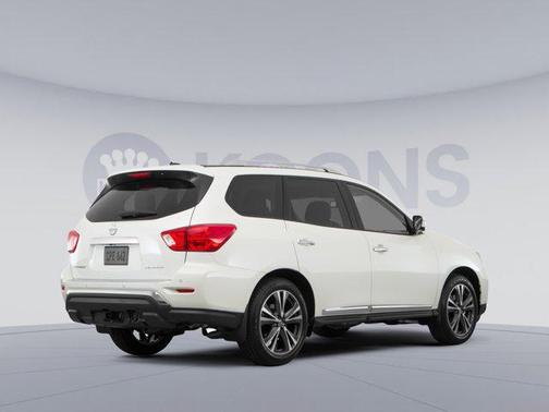 2017 Nissan Pathfinder SL