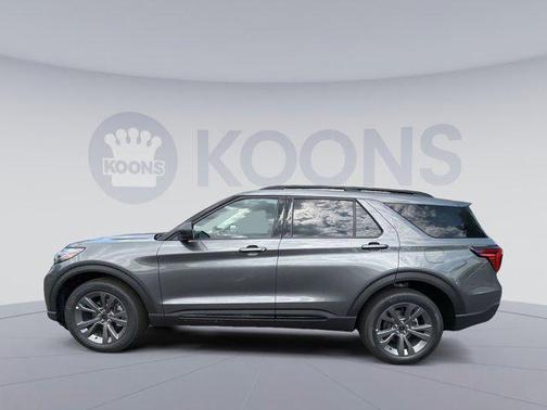Carbonized Gray Metallic 2026 Ford Explorer Active
