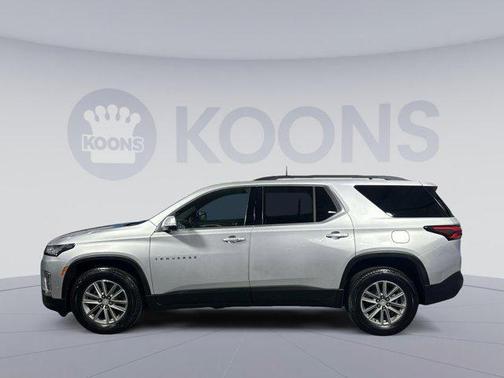 2022 Chevrolet Traverse LT Cloth