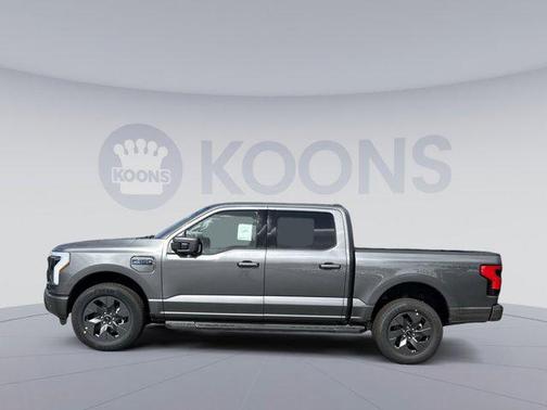 2025 Ford F-150 Lightning Flash