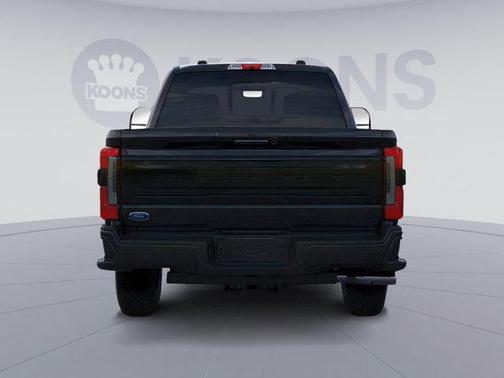 2025 Ford F-250 Platinum