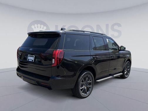 AGATE BLACK METALLIC 2026 Ford Expedition Platinum