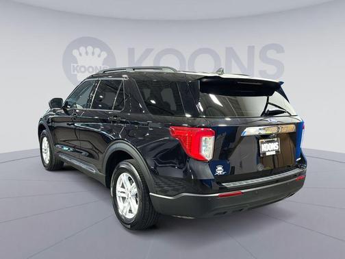 AGATE BLACK METALLIC 2023 Ford Explorer XLT